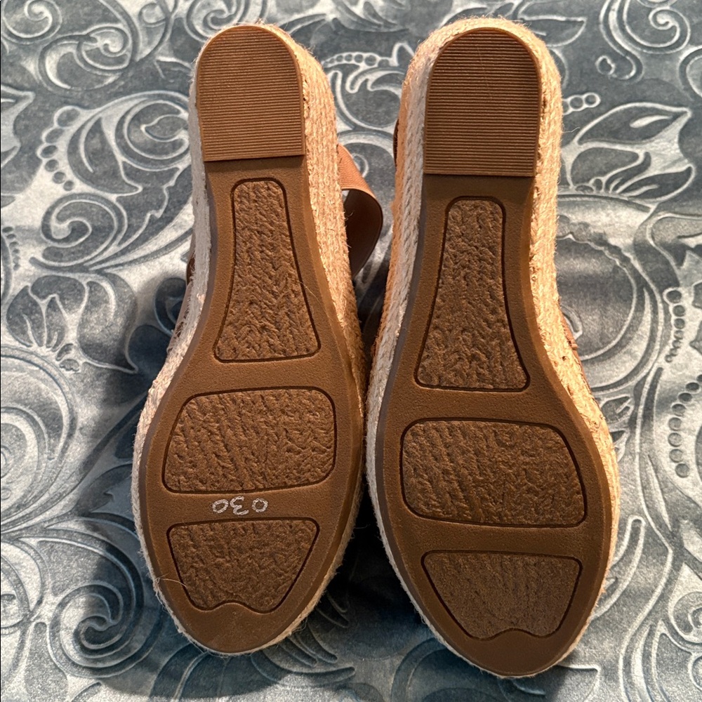 NWT White Mountain Women's Tan Sandals Sz 8 - Picture 8 of 12